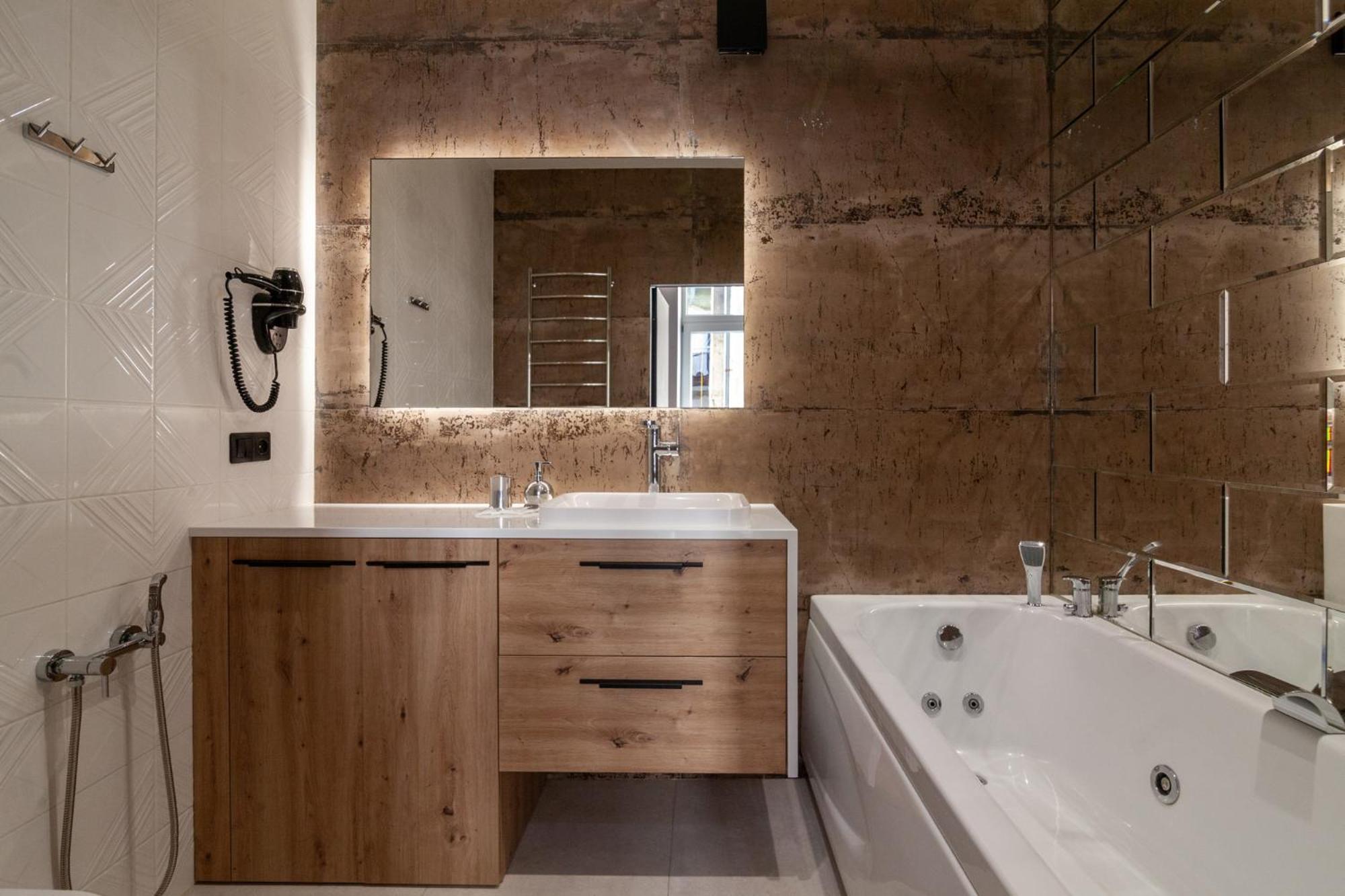Leogrand Jacuzzi On Krakivska 26 Apartment Lviv Exterior photo